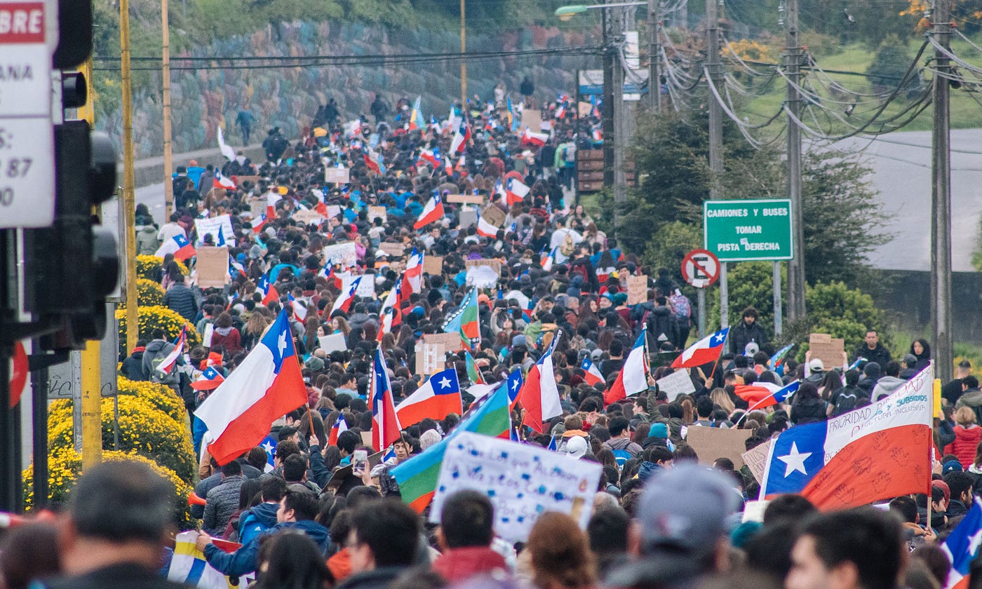 Chilean protests, in Puerto Montt (North Patagonia), 25 October 2019. Photo: Natalia Reyes Escobar/CC