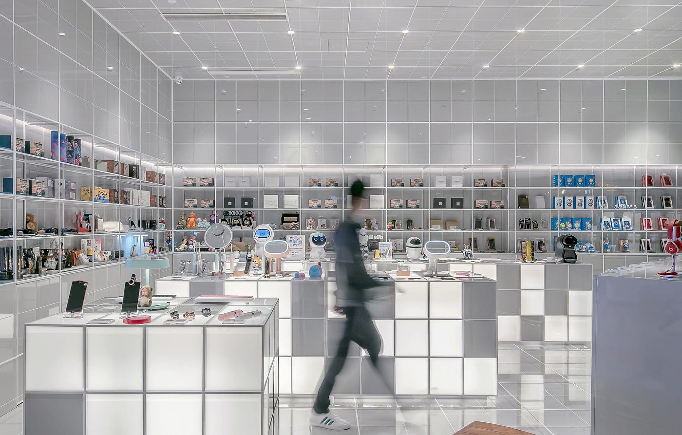 Top 4 Ideas on How to Use VR in Retail | by Victor Bogomolov | Virtual  Reality Pop