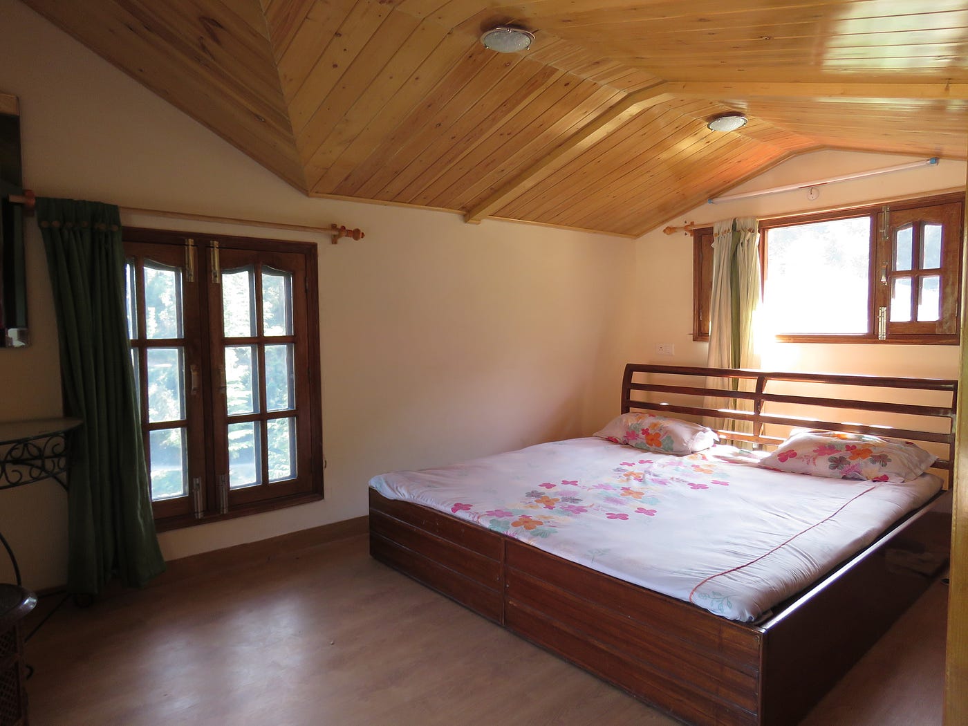 Benefits to have an independent property in shimla Medium