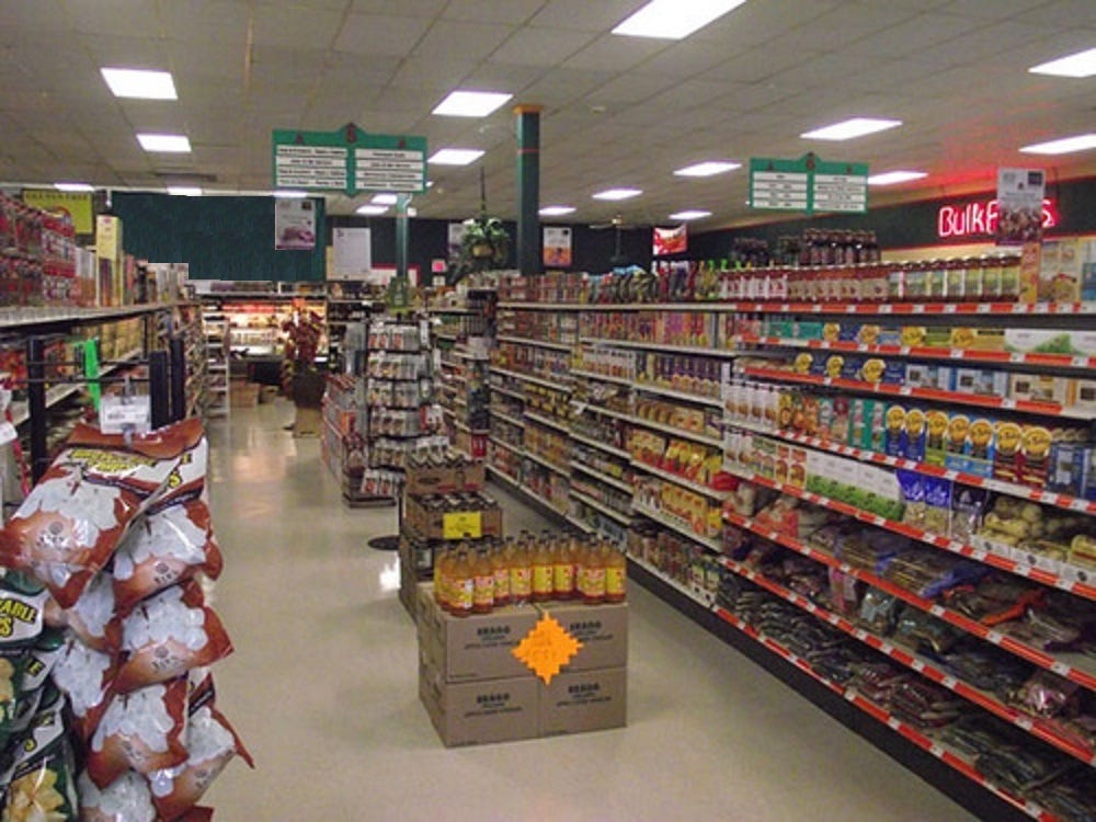 typical aisle at a dying grocery store