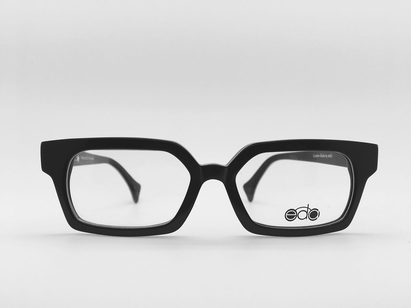 Some of the Best Eyeglass Frames for very Thick Lenses by Paul Vu