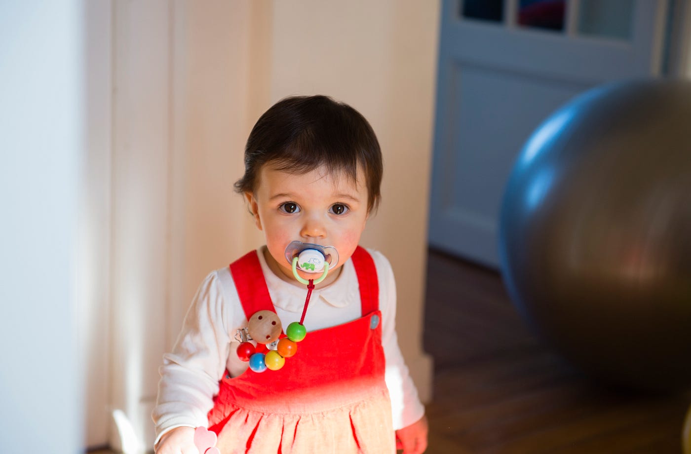 Du Bon Usage De La Tetine A La Creche By Maplaceencreche Les Turbulents