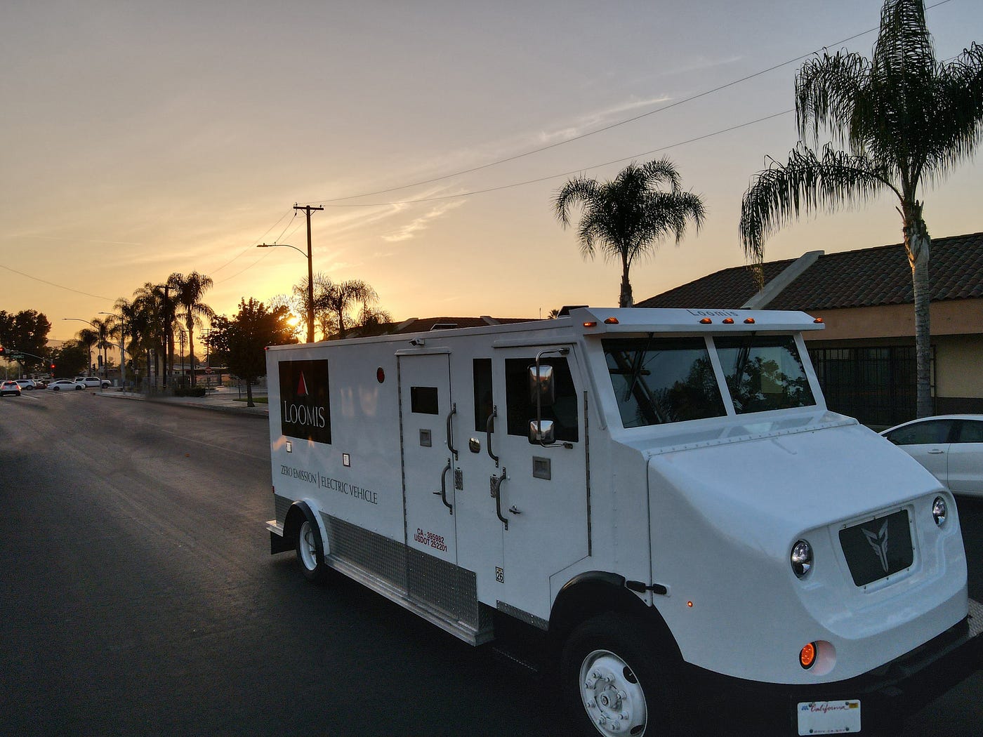 Armored Xos Loomis vehicle
