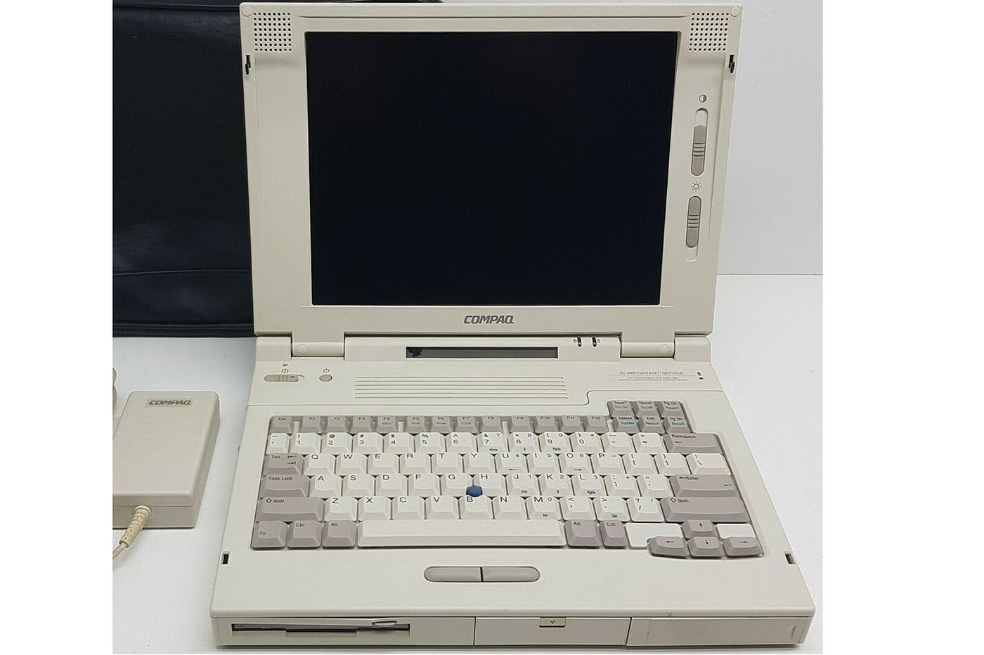 Restoration and use of the vintage $5,000 Compaq LTE laptop from 1997 | by  Dmitrii Eliuseev | Geek Culture | Medium