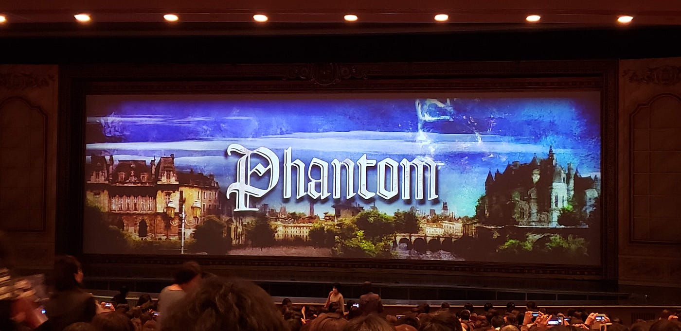 不是劇評 Phantom 18年雪組公演 一直以來 寶塚歌劇團都引入外國歌舞及音樂劇上演 最為愛好者熟知的 By 楚嗣安 說故事的野狼
