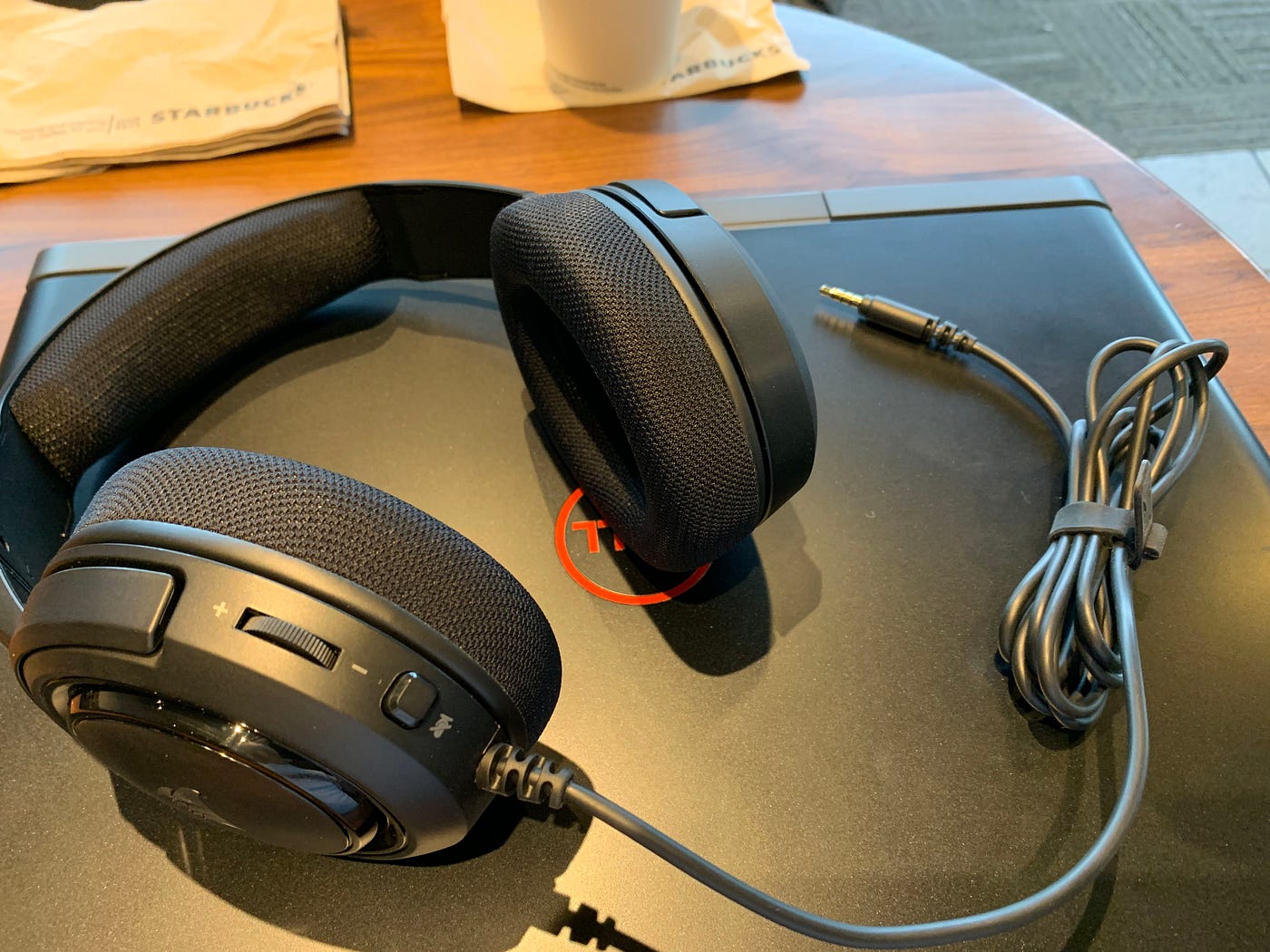 Corsair HS35 Budget Gaming Headset Review | by Alex Rowe | The Startup |  Medium