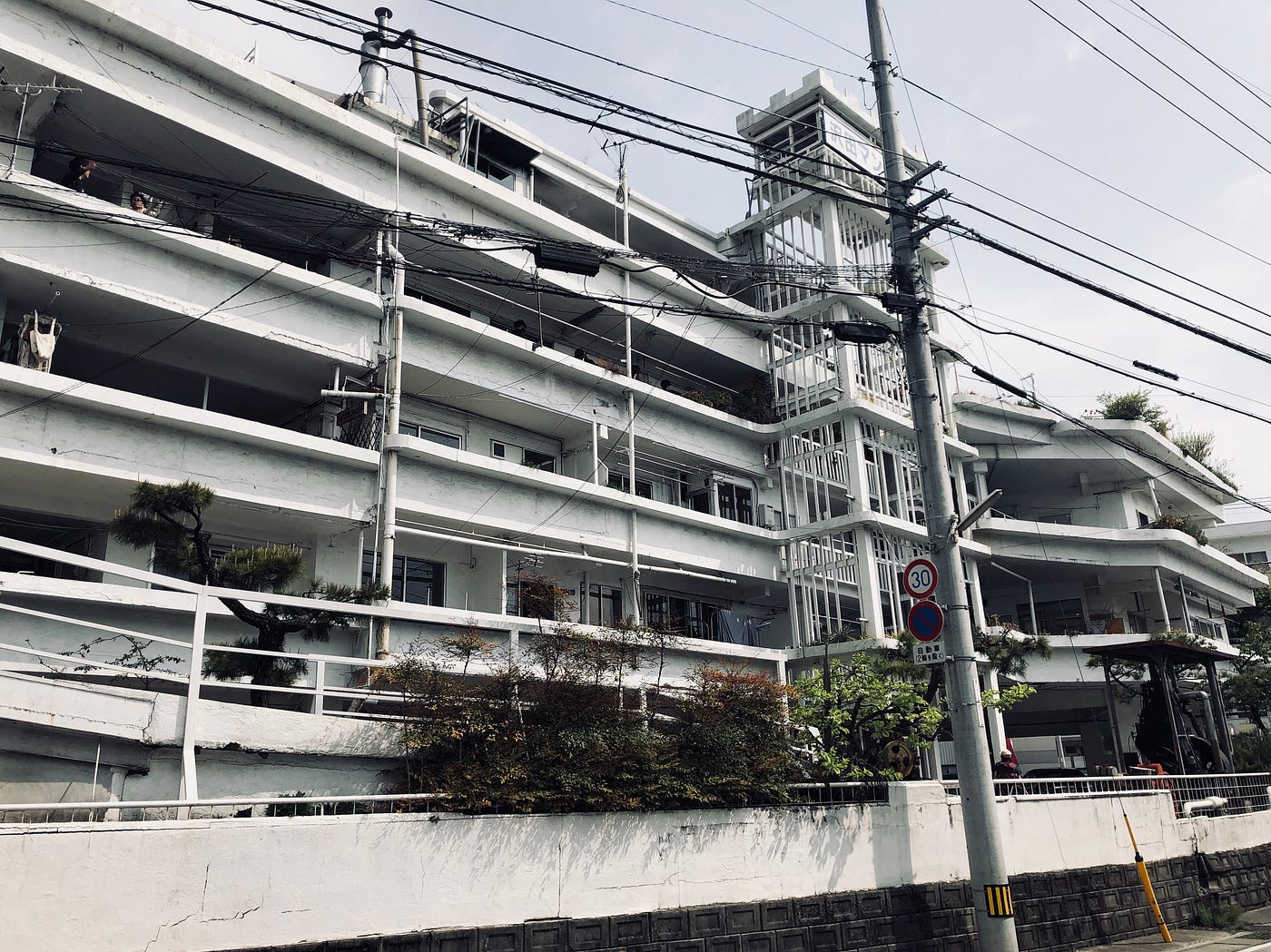 素人による建築物 高知県高知市 沢田マンション By Hisai Saaya Medium