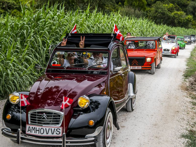 2CV: mais que uma viatura, um estilo de vida | by MadreMedia | Medium