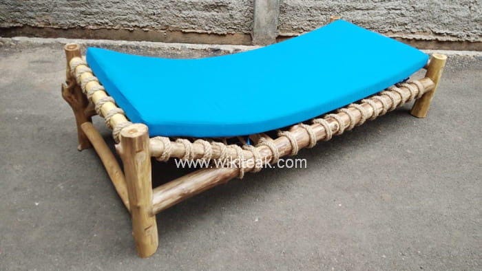 Natural teak wood furniture sunlounger made from teak log