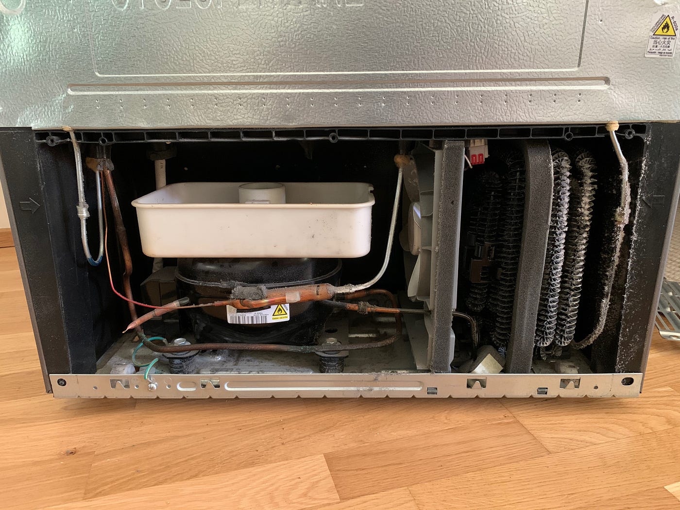 How to fix ice buildup at bottom of your freezer? by Adnan Strujic