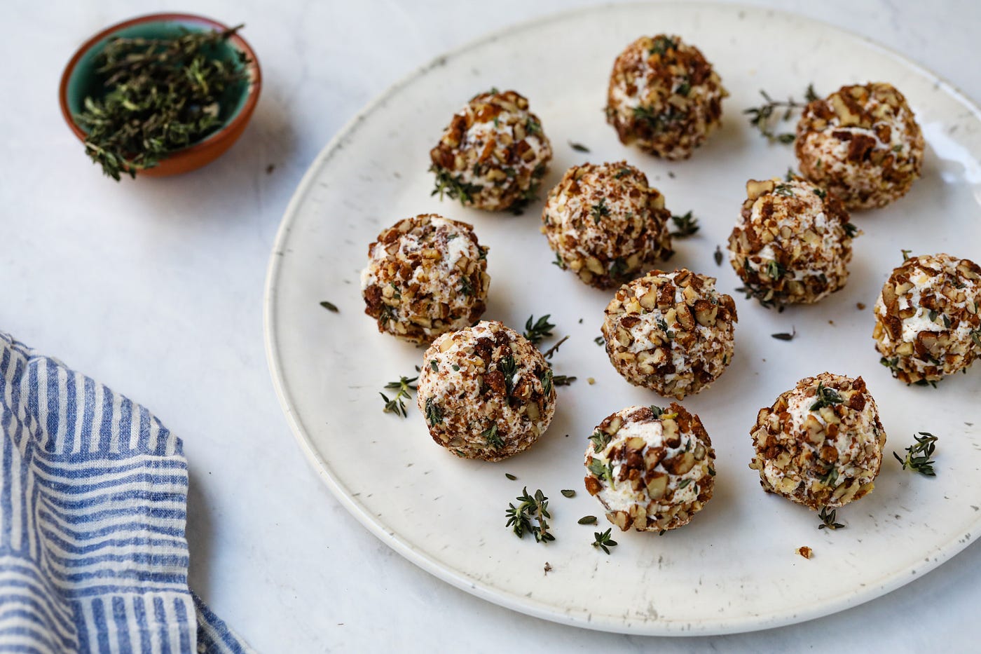 nutrail Pecan and Thyme Goat Cheese Balls recipe