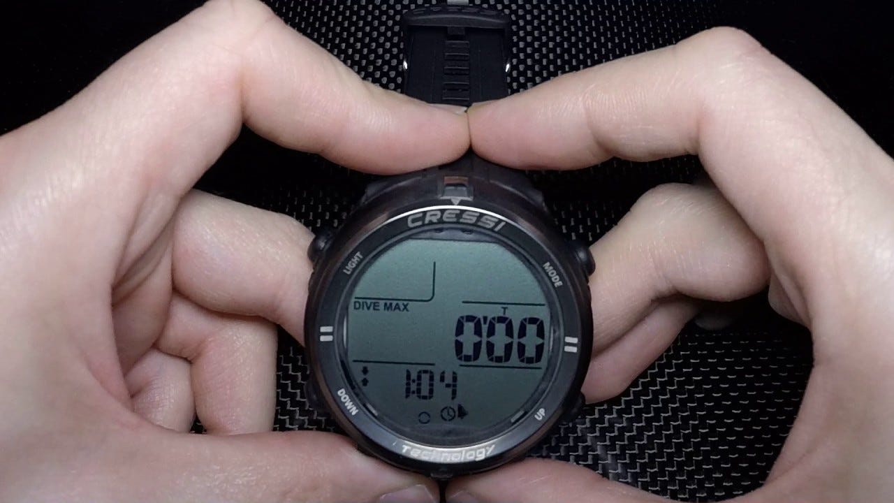 La mia recensione del Cressi Drake Titanium, il computer per l'apnea | by  Antonio De Carlo | Orologi da Montagna | Medium