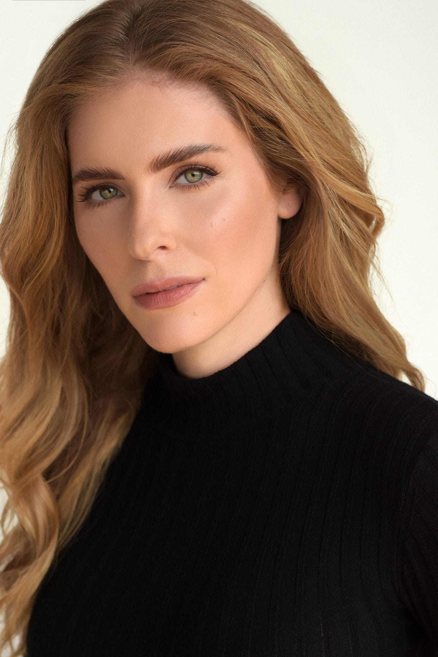 Inspirational Women In Hollywood: How Actress Jordan Claire Robbins Is  Shaking Up The Entertainment Industry | by Yitzi Weiner | Authority  Magazine | Medium