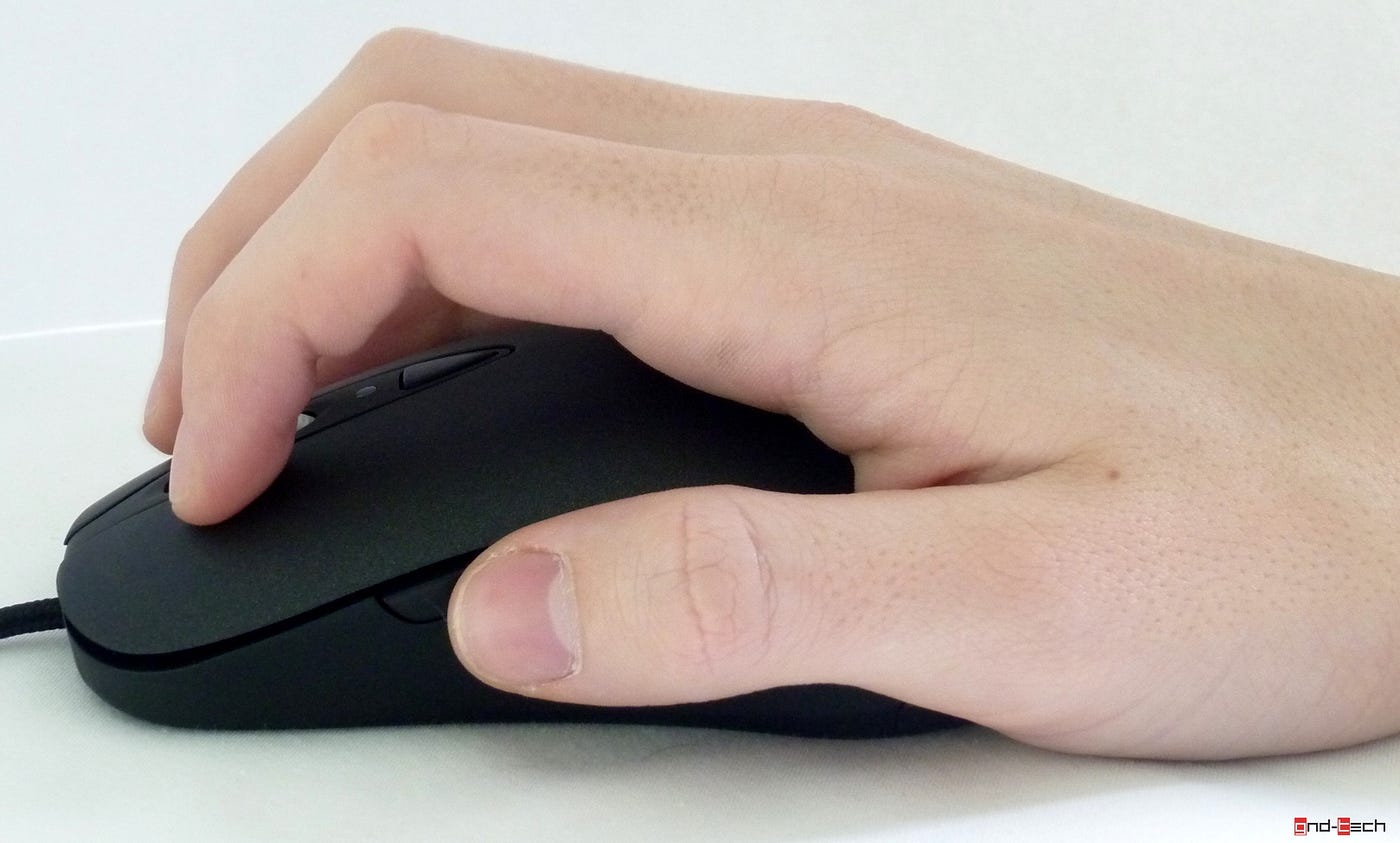 HOW A MOUSE GRIP DETERMINES WHICH MOUSE YOU SHOULD BUY. by NovaPlay