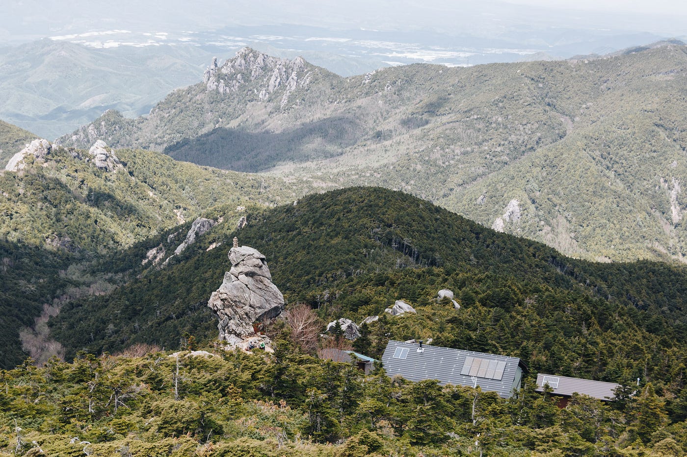 山梨 巨岩與峭壁混搭的山景 瑞牆山 金鋒山二日縱走 Drifting Soul Medium