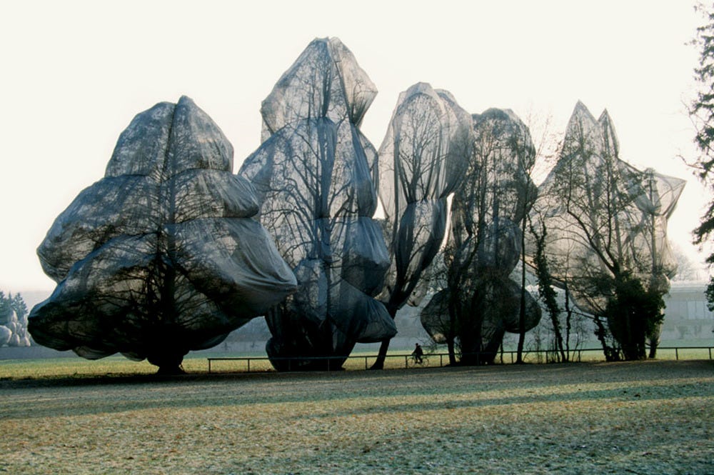 Christo and Jeanne-Claude. Christo Vladimirov Javacheff and… | by  Exposition Art Blog | Medium