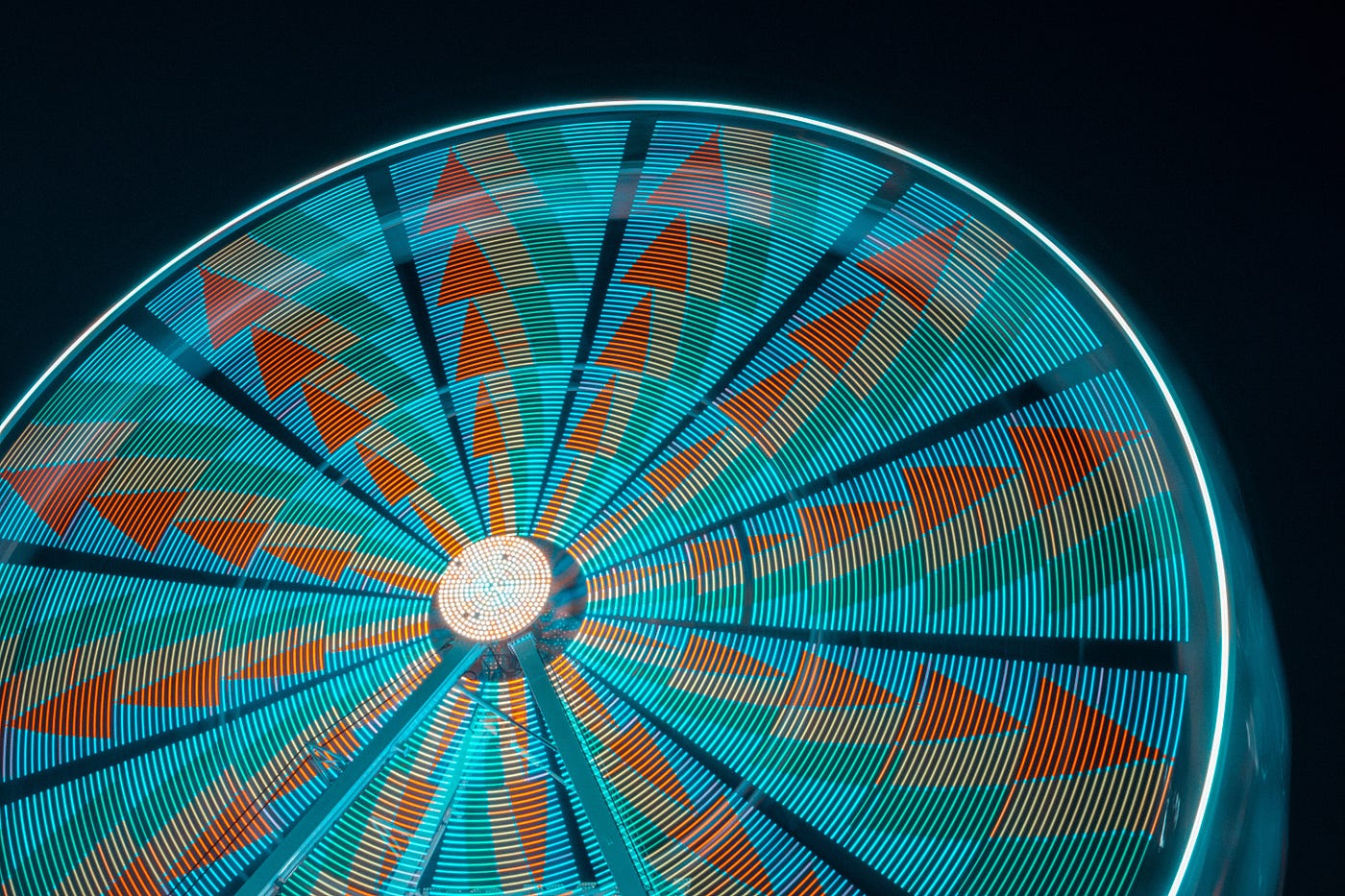 A spinning light source exposed showing arrows pointing in all directions