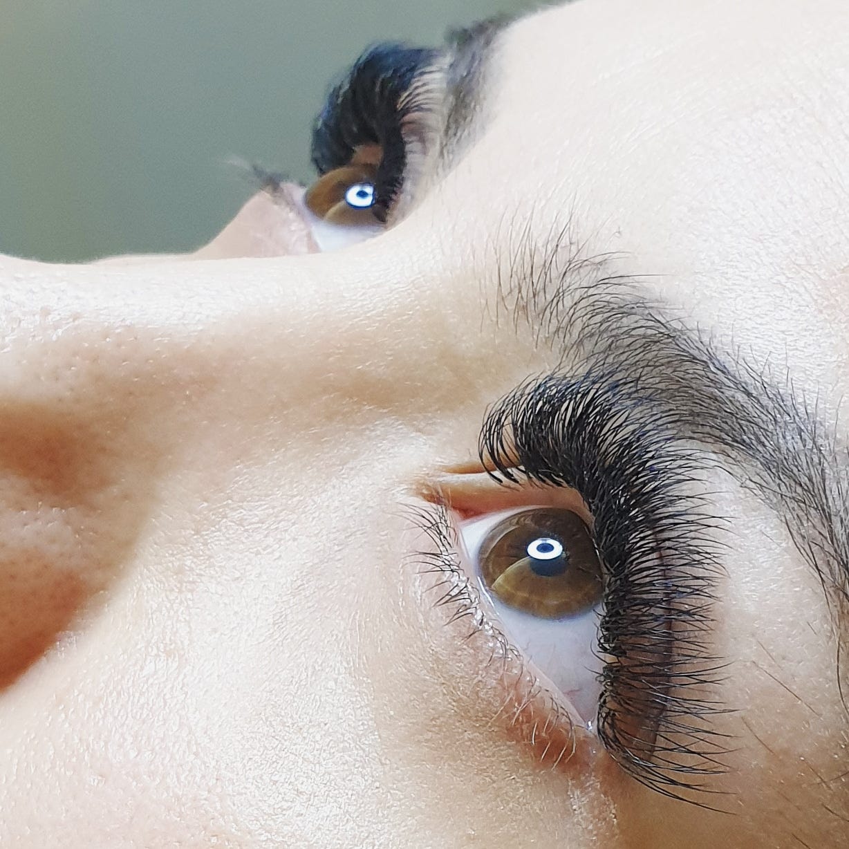 SILK VS MINK VS SYNTHETIC EYELASH EXTENSIONS by Yessikaml Medium