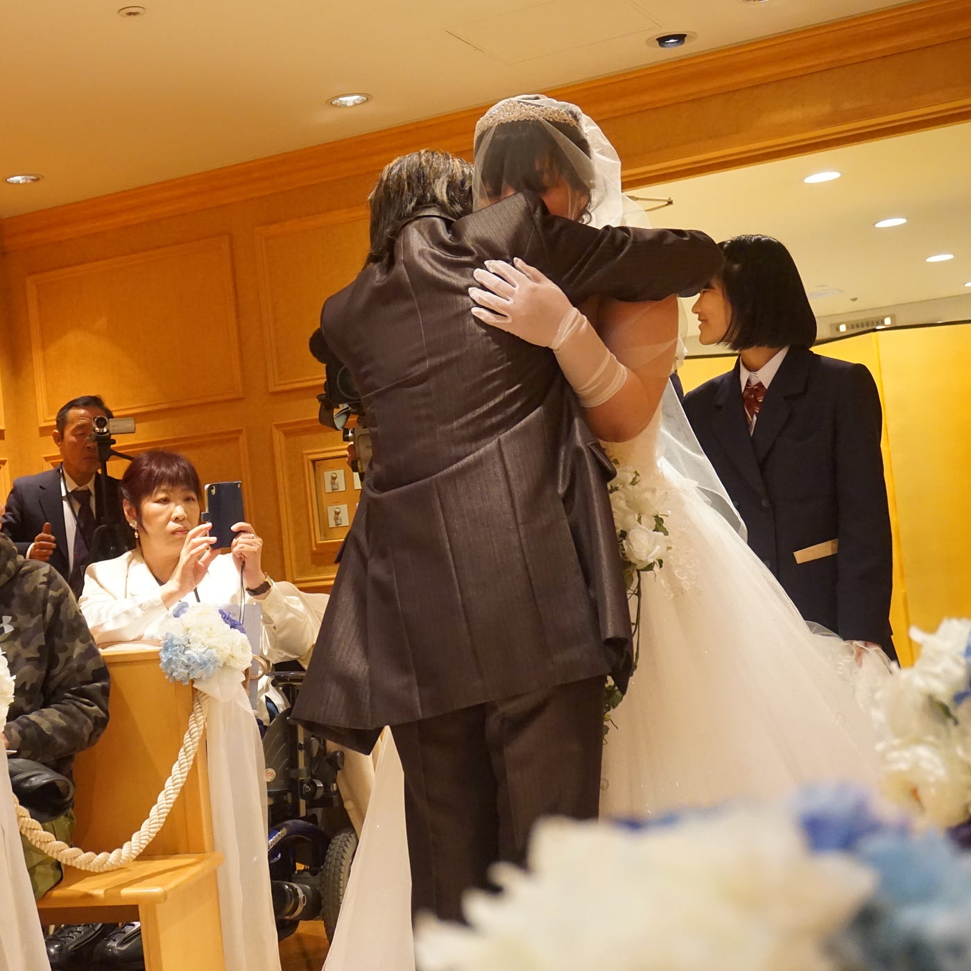 現場直擊 日本基督教 神道教 佛教聯手替同志伴侶證婚 靠民間的力量讓想結婚的人都可以辦婚禮 By Chang Yu Chieh 石川カオリ的日本時事まとめ翻譯 Medium