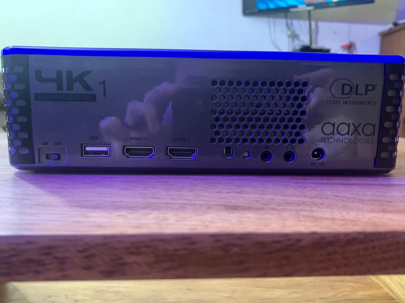The AAXA 4K1 — A Portable Home Theater Projector That Is The Best of