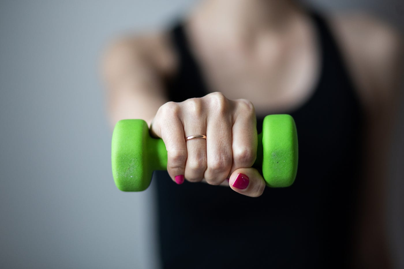 4 Reasons to Lift Lighter Weights by Corrie Alexander In Fitness