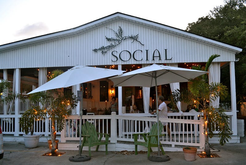 Top 5 Local Restaurants In Tybee Island Ga By Rentalspot Medium
