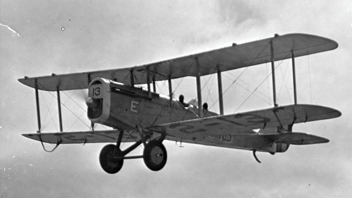 DeHavilland DH4. Public Domain, courtesy of the San Diego Air & Space Museum Archive / Wikimedia.org