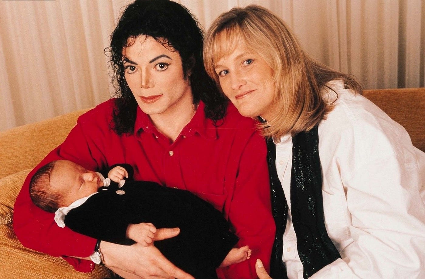 Michael Jackson & Debbie Rowe: Their Untold Love Story | by the detail