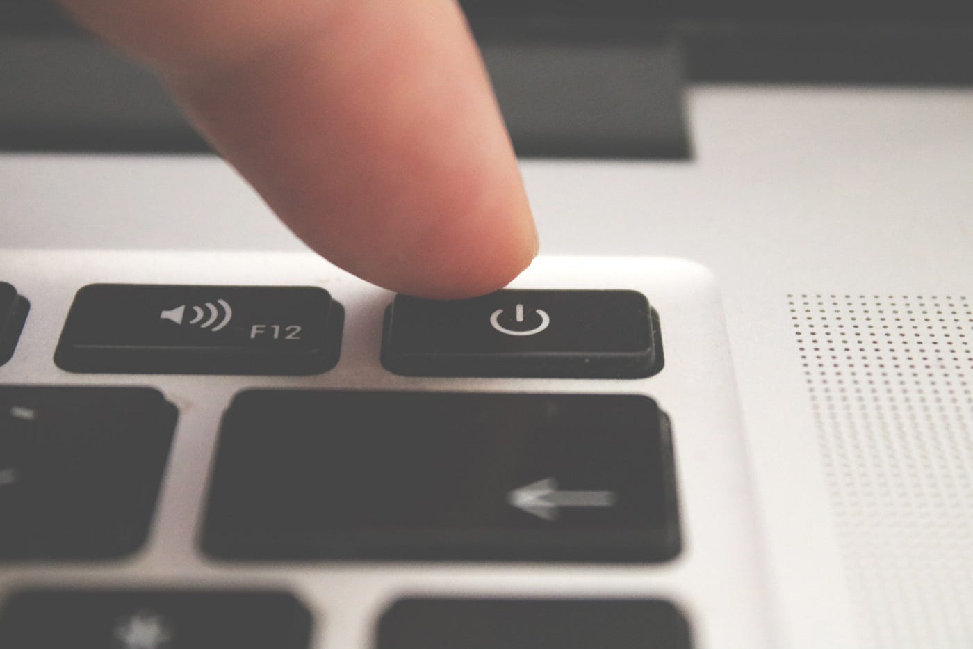 How To Debounce Uibutton Taps Does Your Qa Like To Button Bash By Ross Butler The Startup Medium