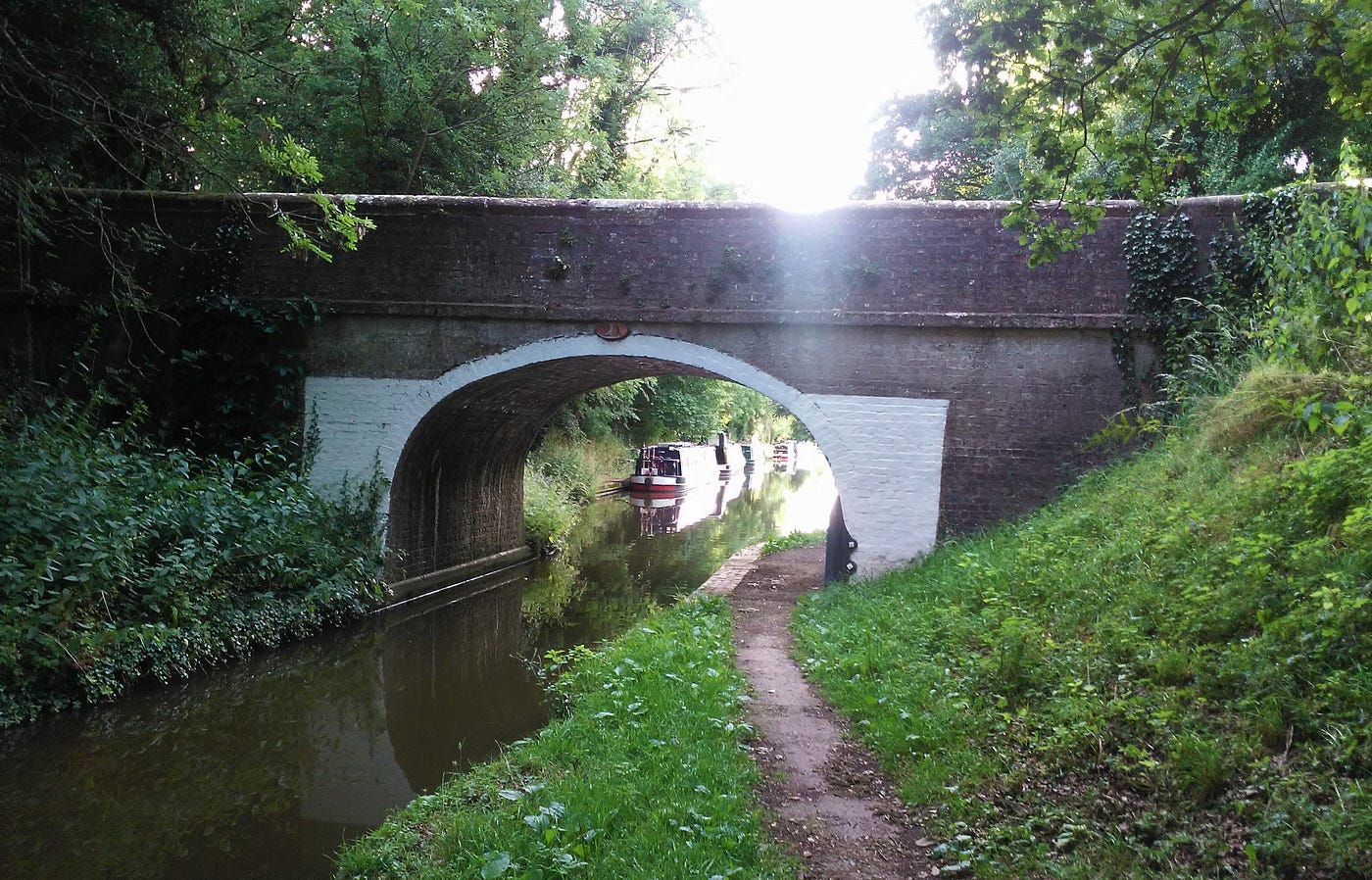 Wheaton Aston to Little Onn. An evening stroll beside the Shropshire