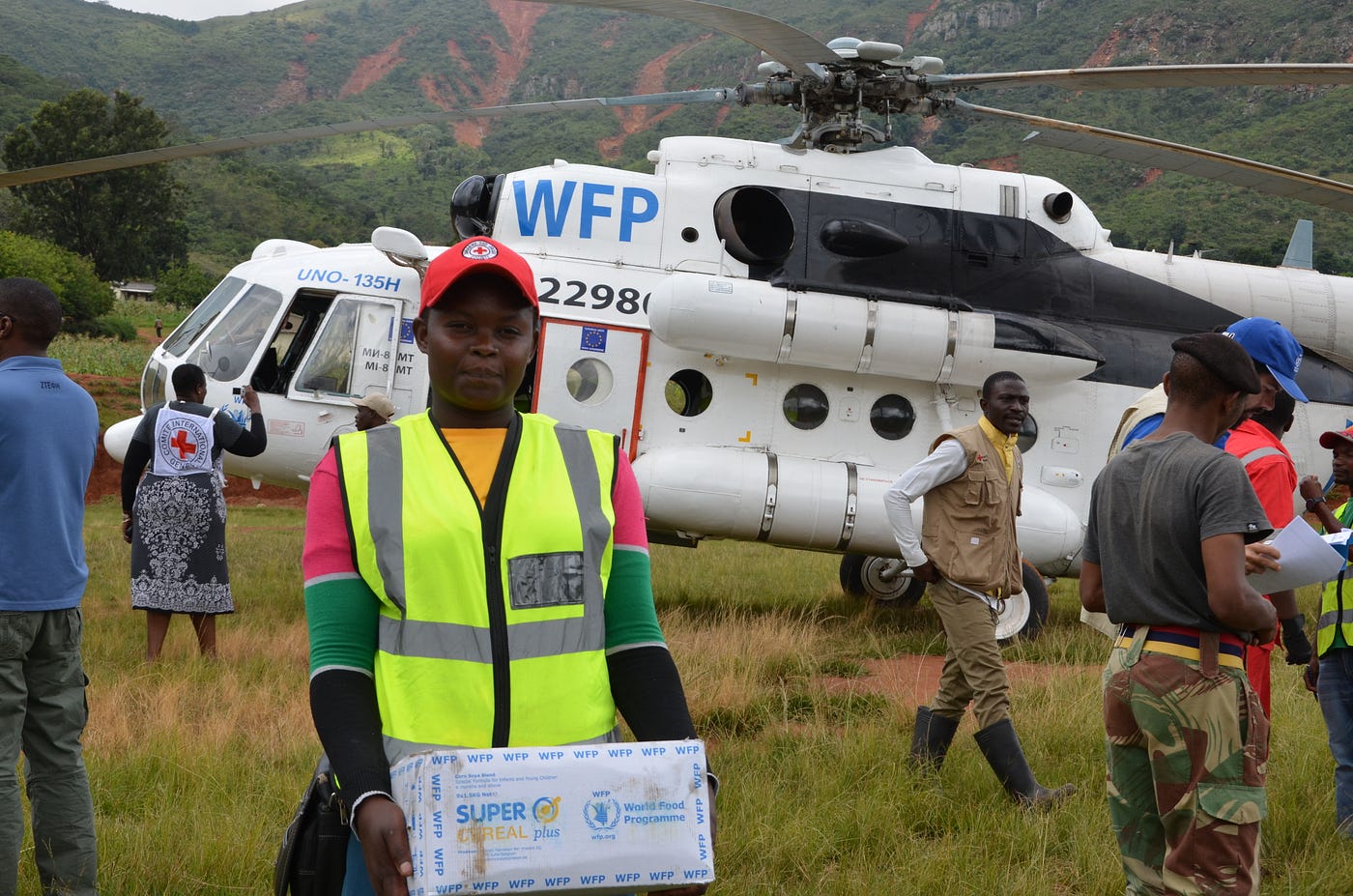 Helicopter for change. In Zimbabwe, WFP extended its… | by Elizabeth Van  Veen | World Food Programme Insight | Medium