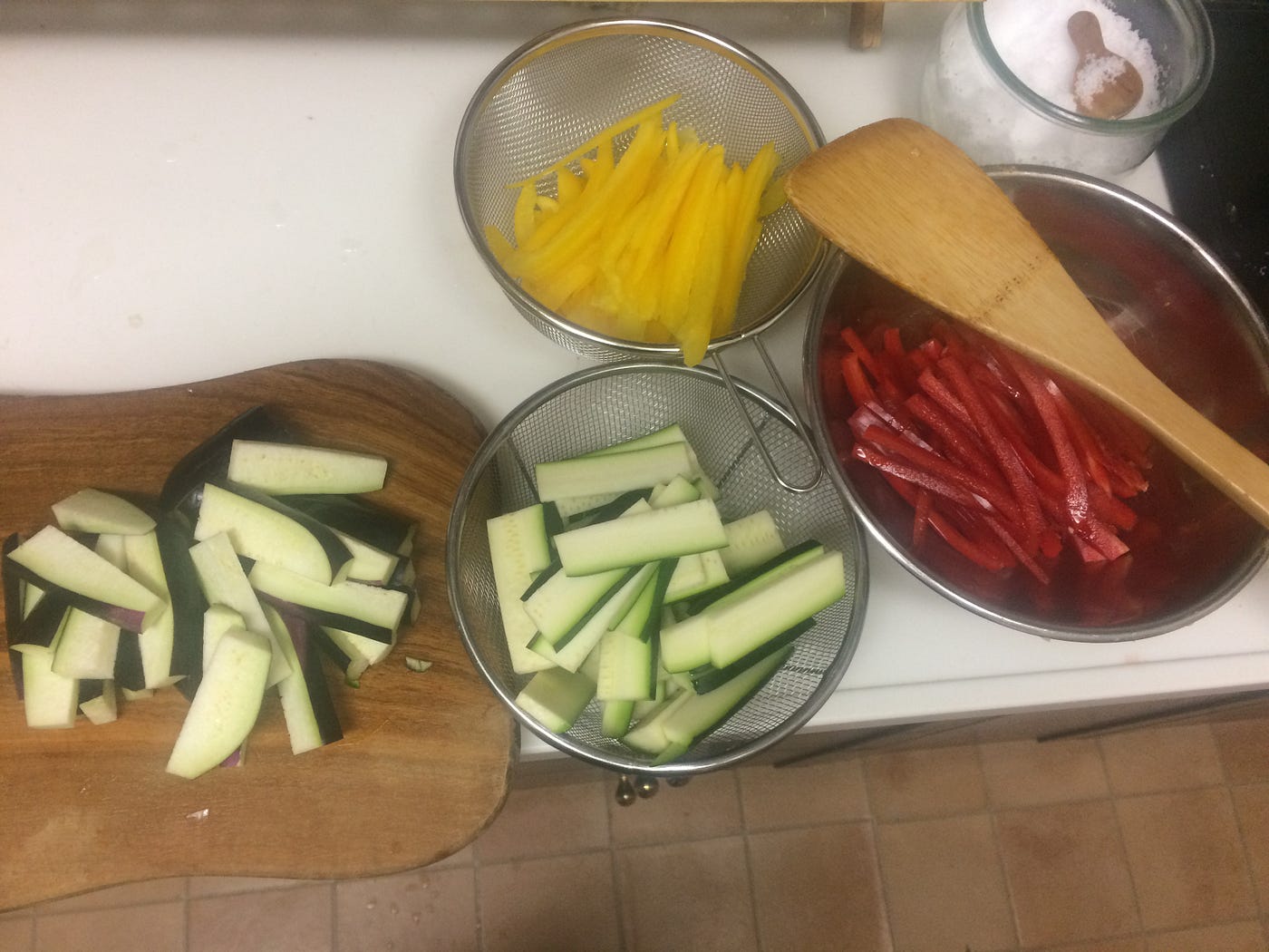 料理とマインドフルネス ラタトゥイユを作った 味付けは塩とオリーブオイルのみのダウン系のもの 改めて料理 By Arata Mitsuhashi Medium