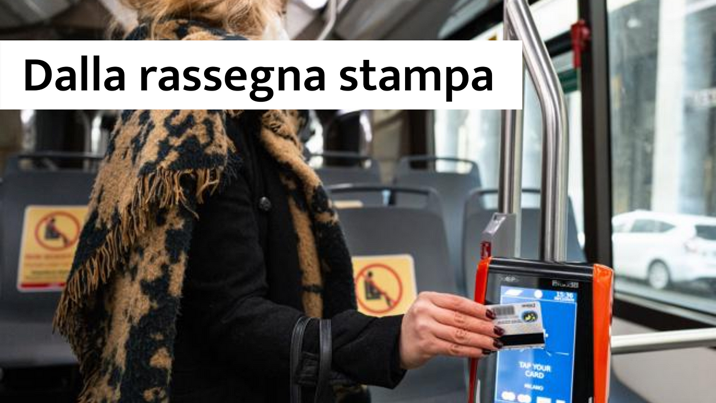 Milano, sull'autobus senza biglietto: corrono i pagamenti con la carta di  credito | by Atm | Lineadiretta ATM | Medium