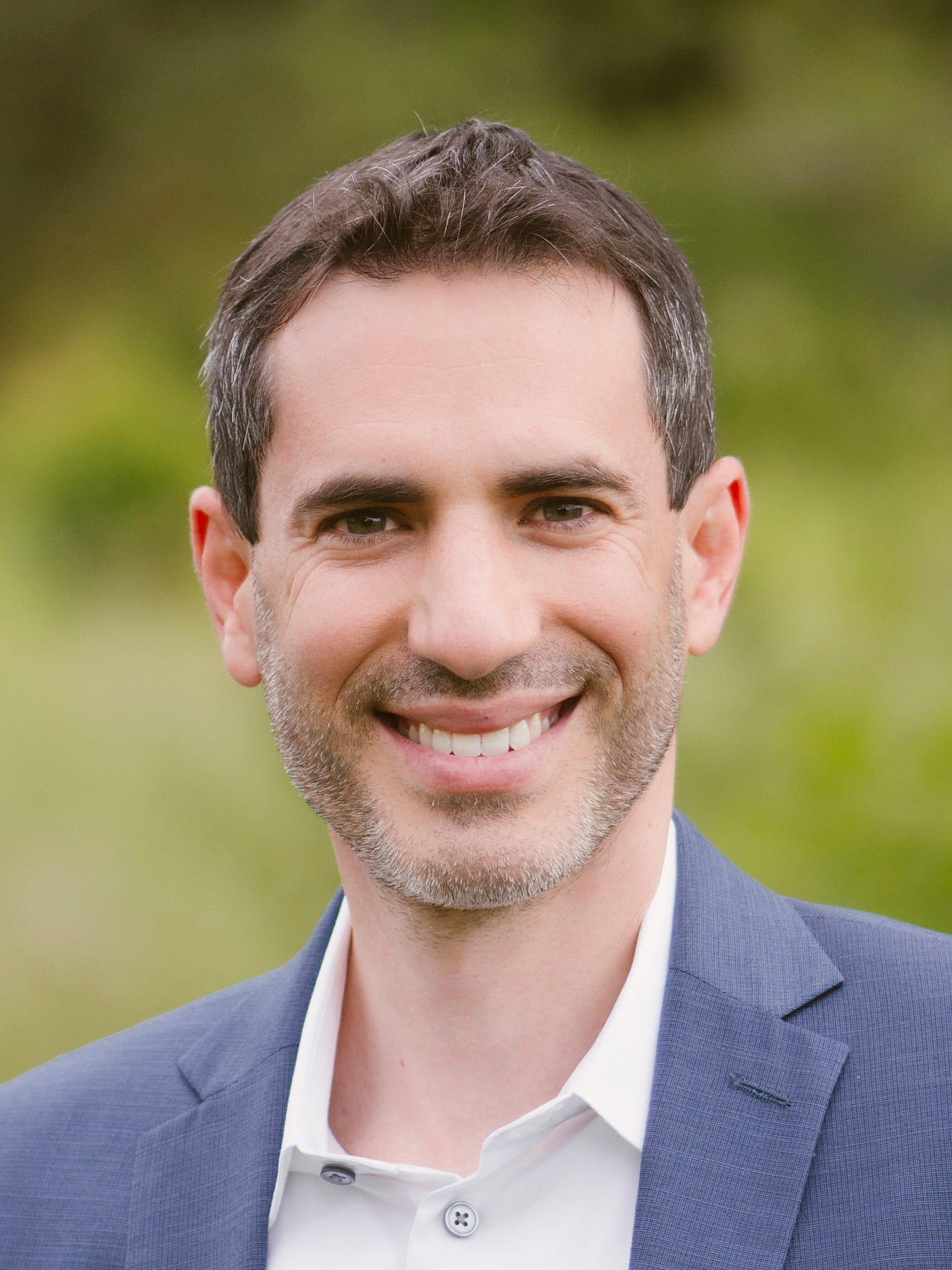 How Daniel Hochman of SelfRecovery Is Helping To Battle One of Our Most  Serious Epidemics | by Authority Magazine | Authority Magazine | Medium