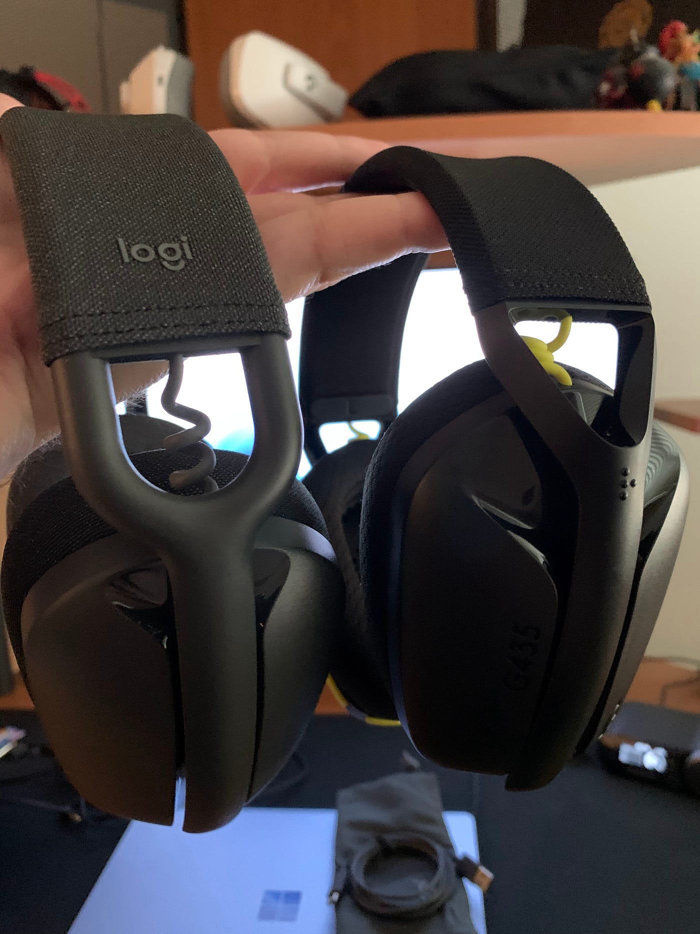 Logitech Zone Vibe 125 Headset Review by Alex Rowe Medium