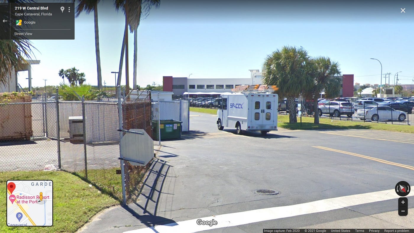 SpaceX Van outside of the mini-bakery in Florida