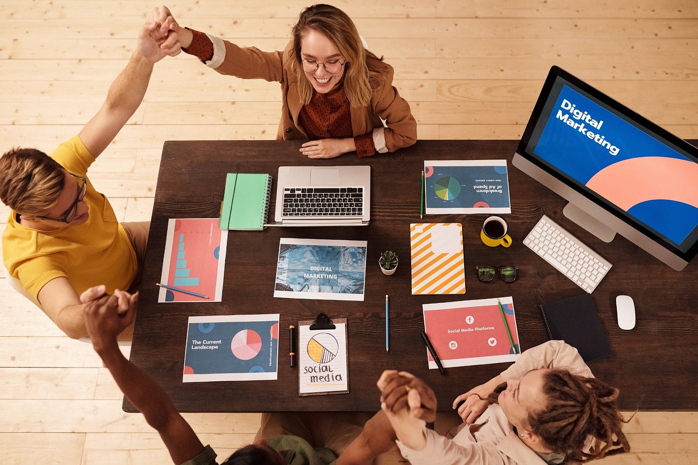 Digital Marketing Team: The Complete Guide to SEO and Guest Blogging for Beginners