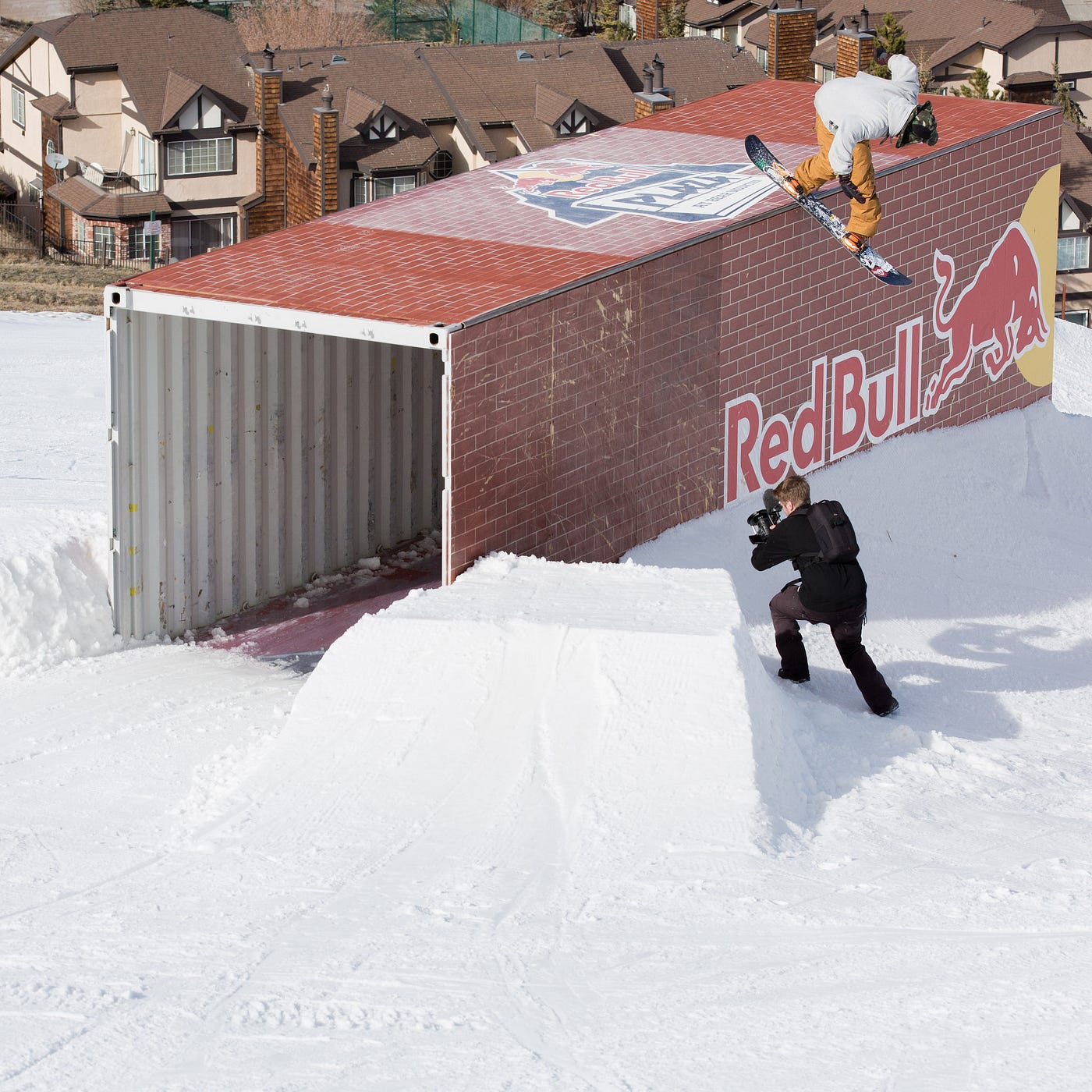 Best Colleges for Skiing or Snowboarding by ApplyKit Medium