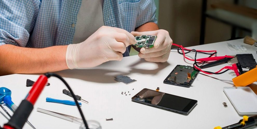 How To Get Top Notch Mobile Repair Services Near You?
