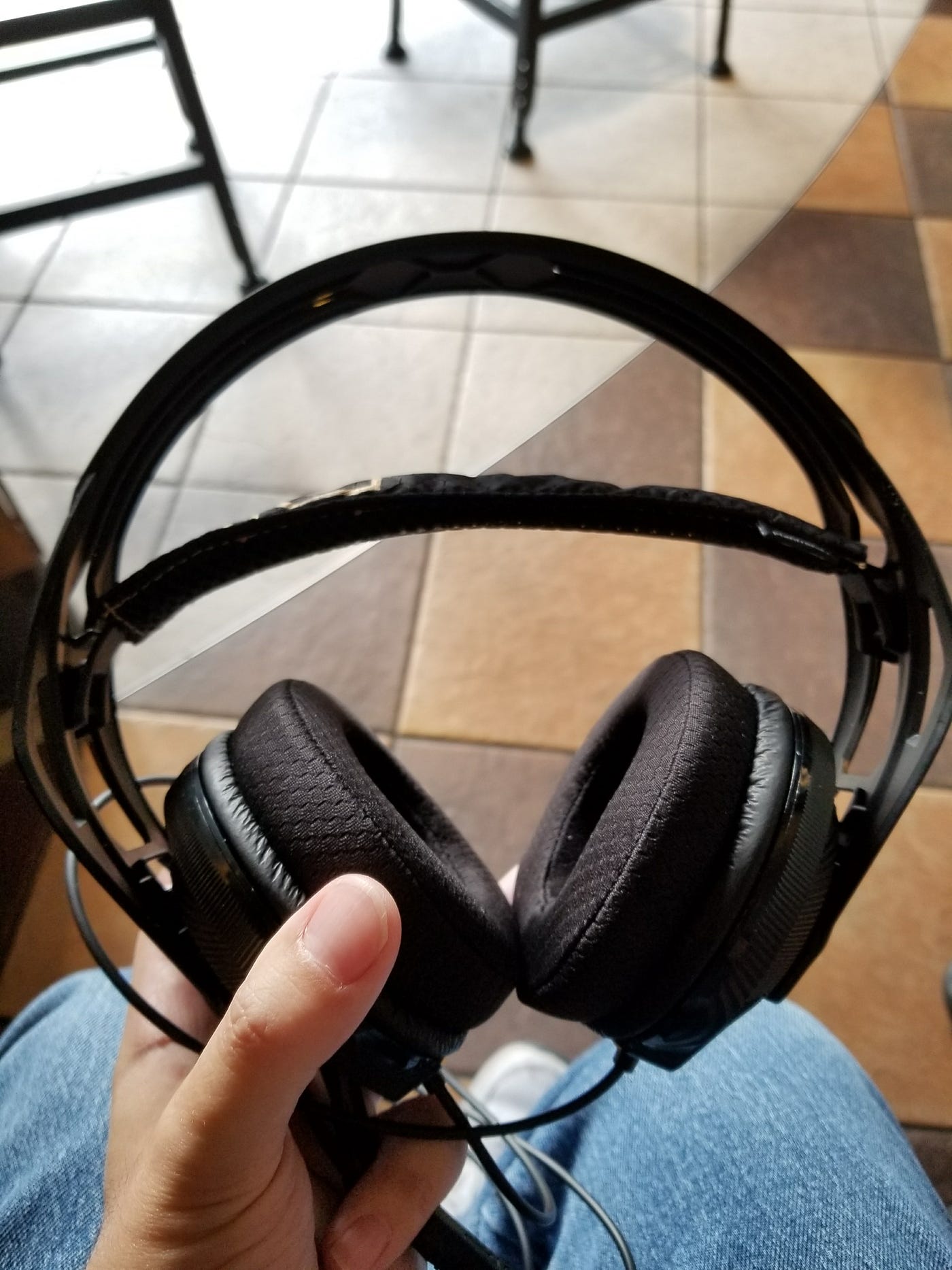 Astro A10 vs Plantronics RIG 400 