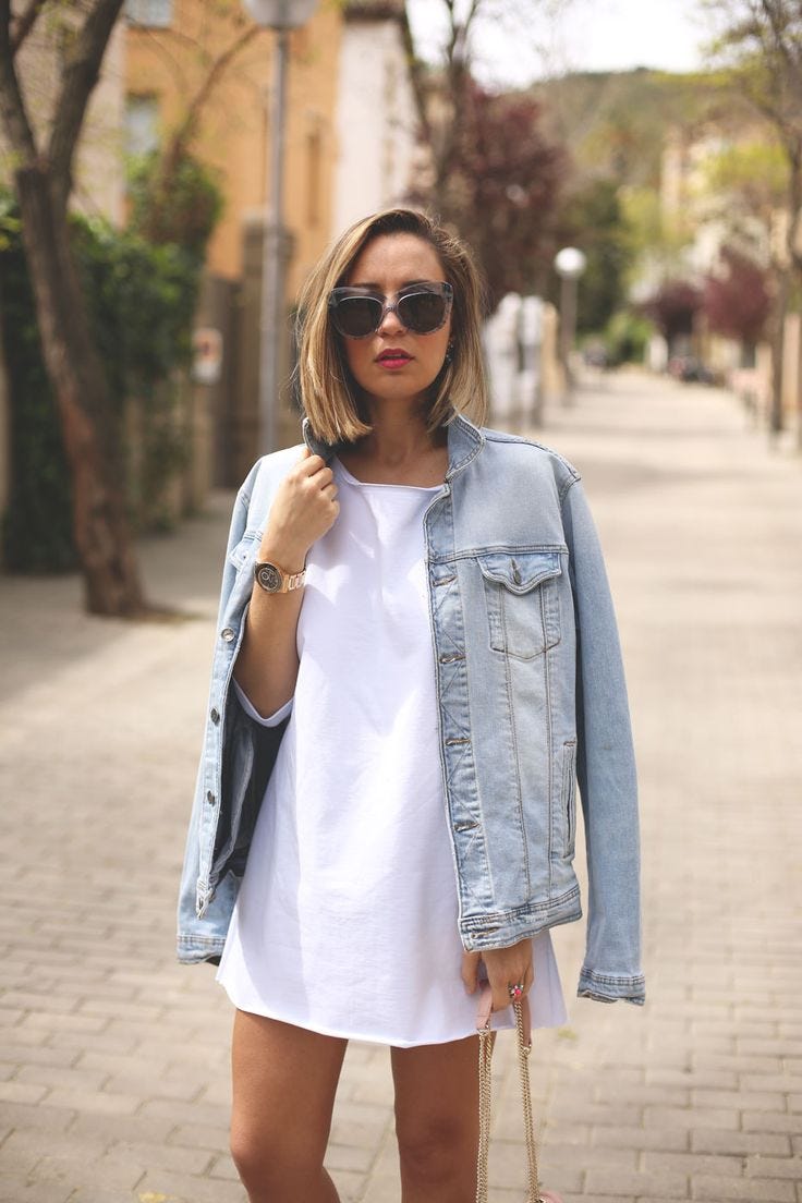 wear the oversized T-shirt 