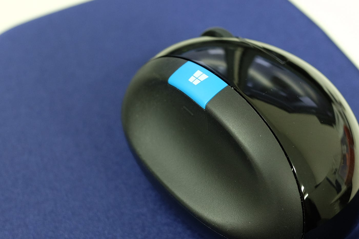腱鞘炎を予防してくれそうなエルゴノミクスのマウスとパッドを購入 新しい職場でのpc周り By Ken Ipug Me