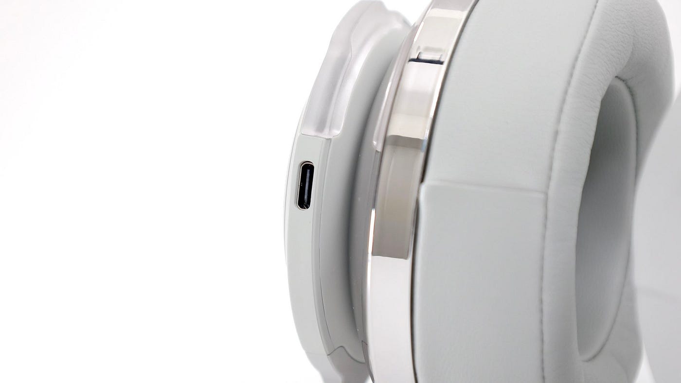 賽博風格、親民價格！EDIFIER G5BT 電競耳機。兼具顏值與聲音的遊戲新裝備
