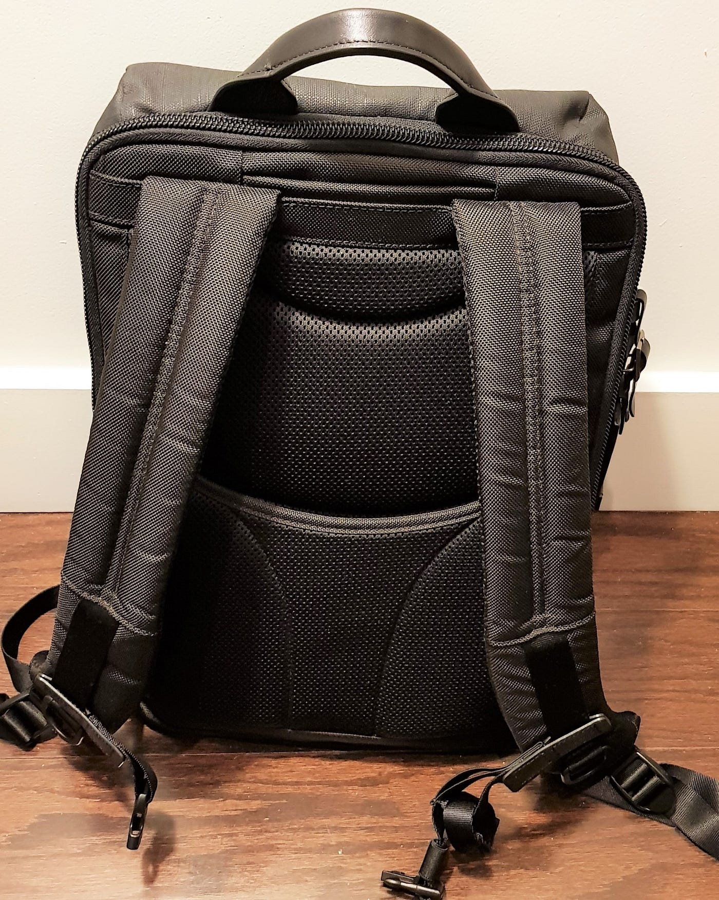 tumi chesser flap backpack