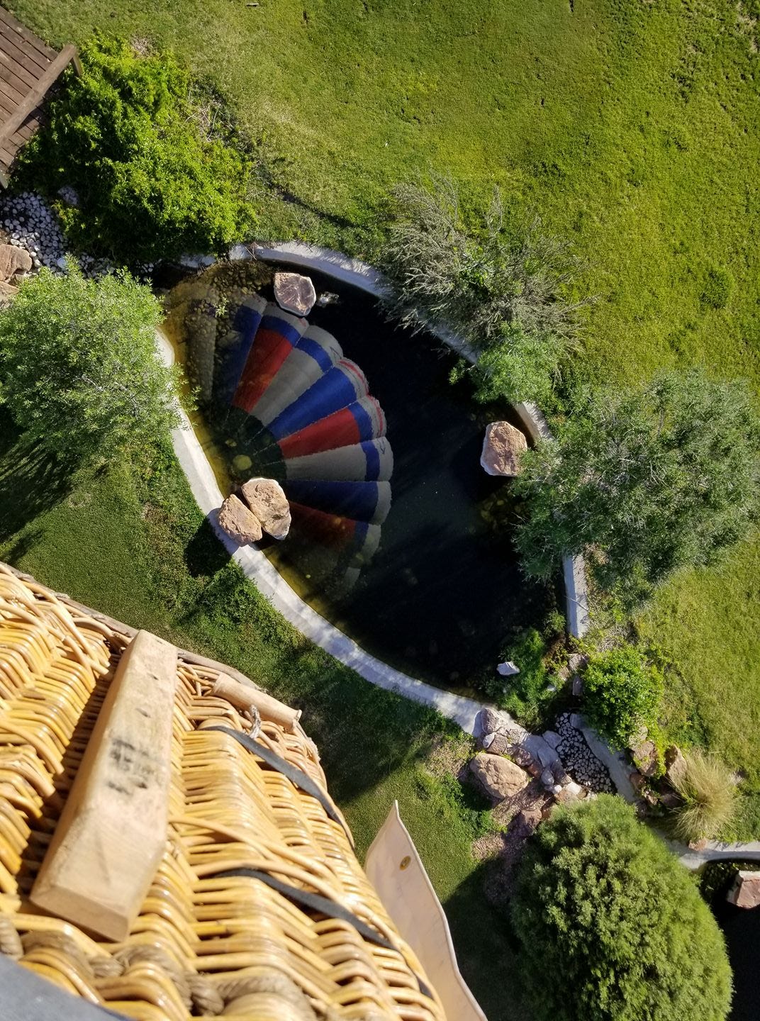 Photo of hot air balloon.