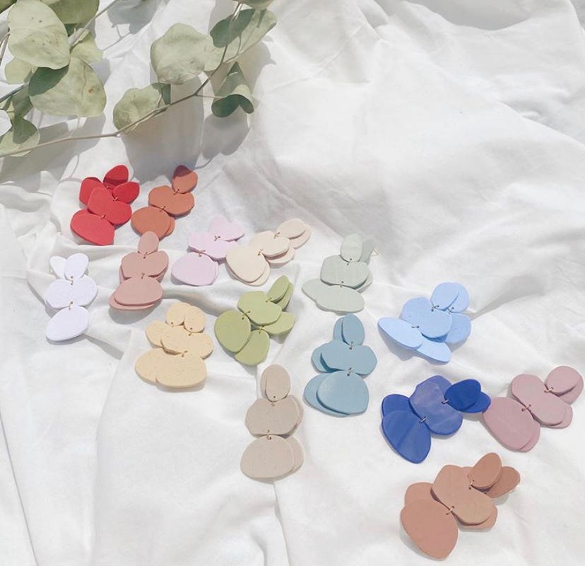 Designer Avery Callan Launches Successful Jewelry Brand in Her Teens ...