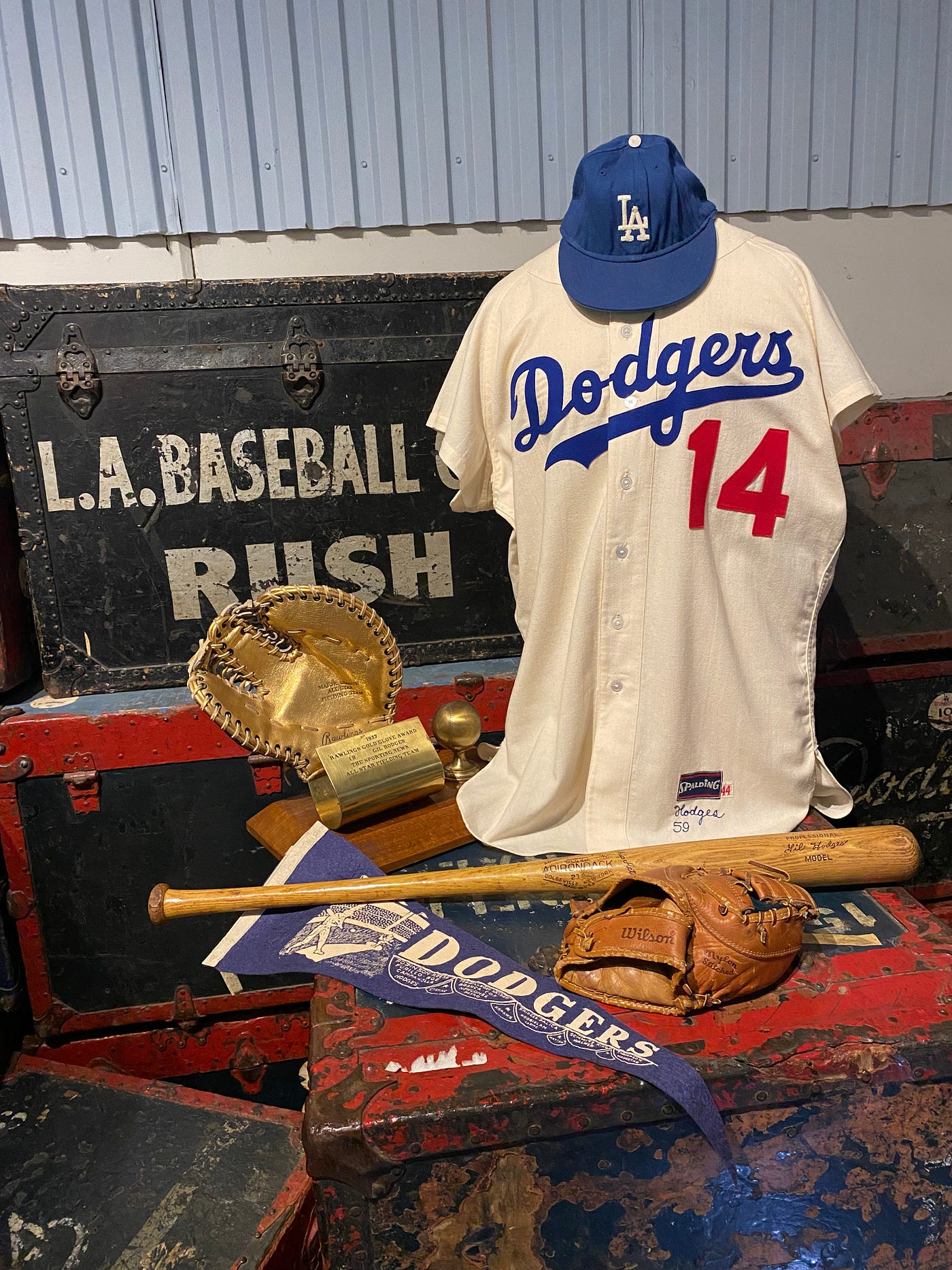 Gil Hodges: A Hall of Fame father, baseball player and Dodger | by Cary  Osborne | Dodger Insider