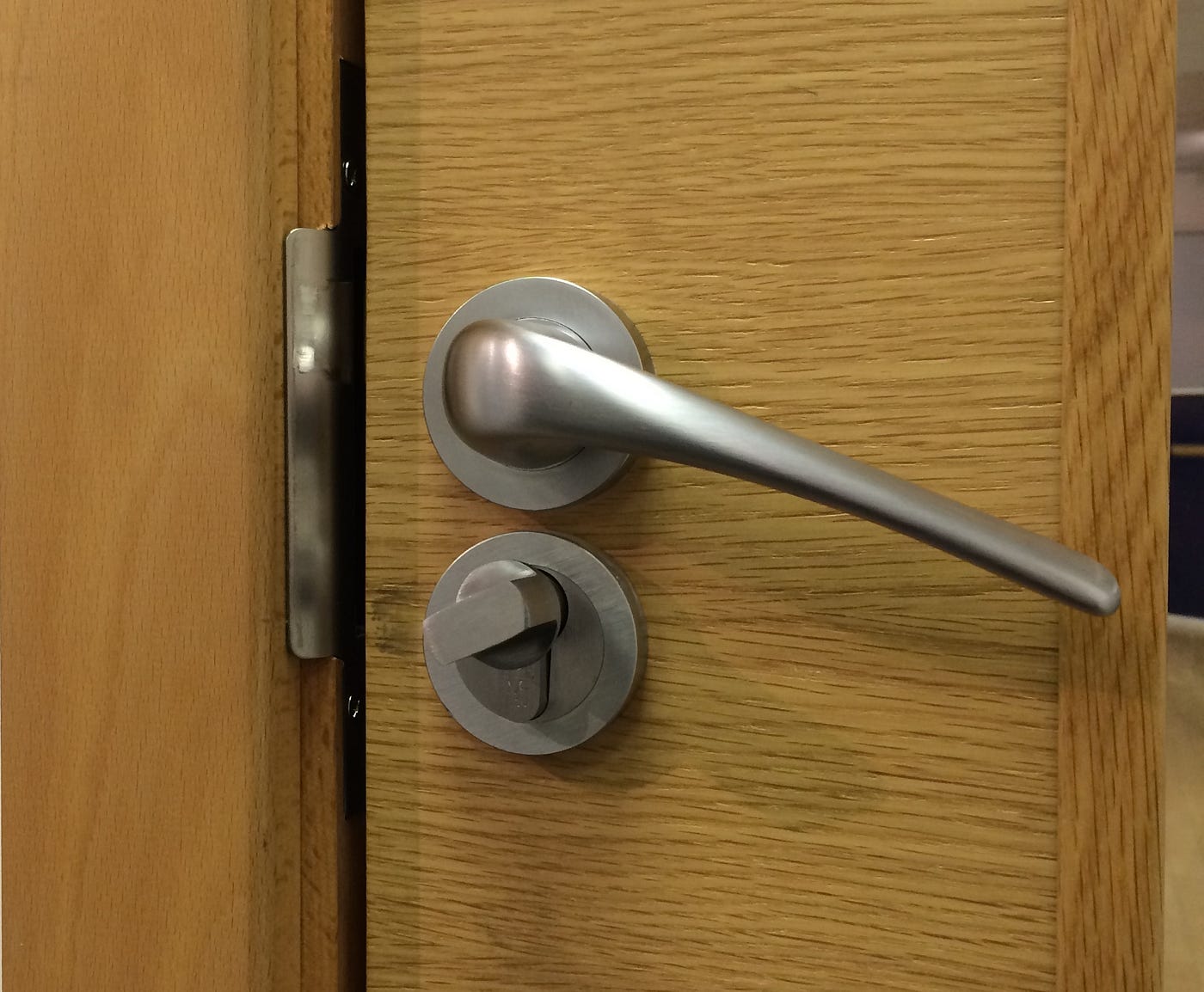 Door Handle Not Springing Back?How To Fix A Door Handle Spring