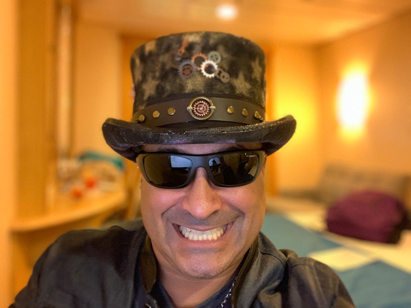 RESIN SPRAY PAINT STEAMPUNK TOP HAT 