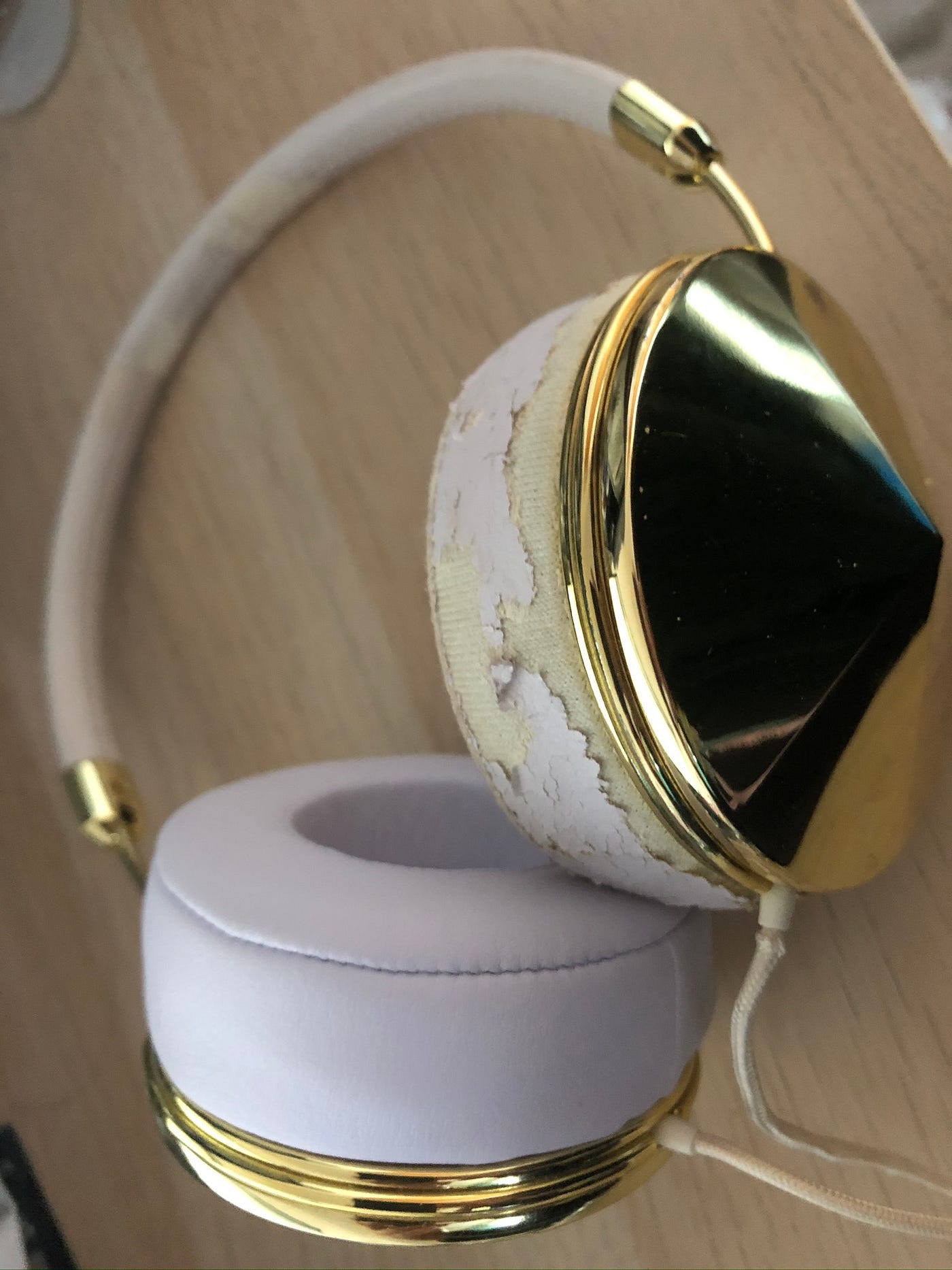 Frends headphone ear pads repair. When I moved to London, I remembered to…  | by Boring Engineer | Medium